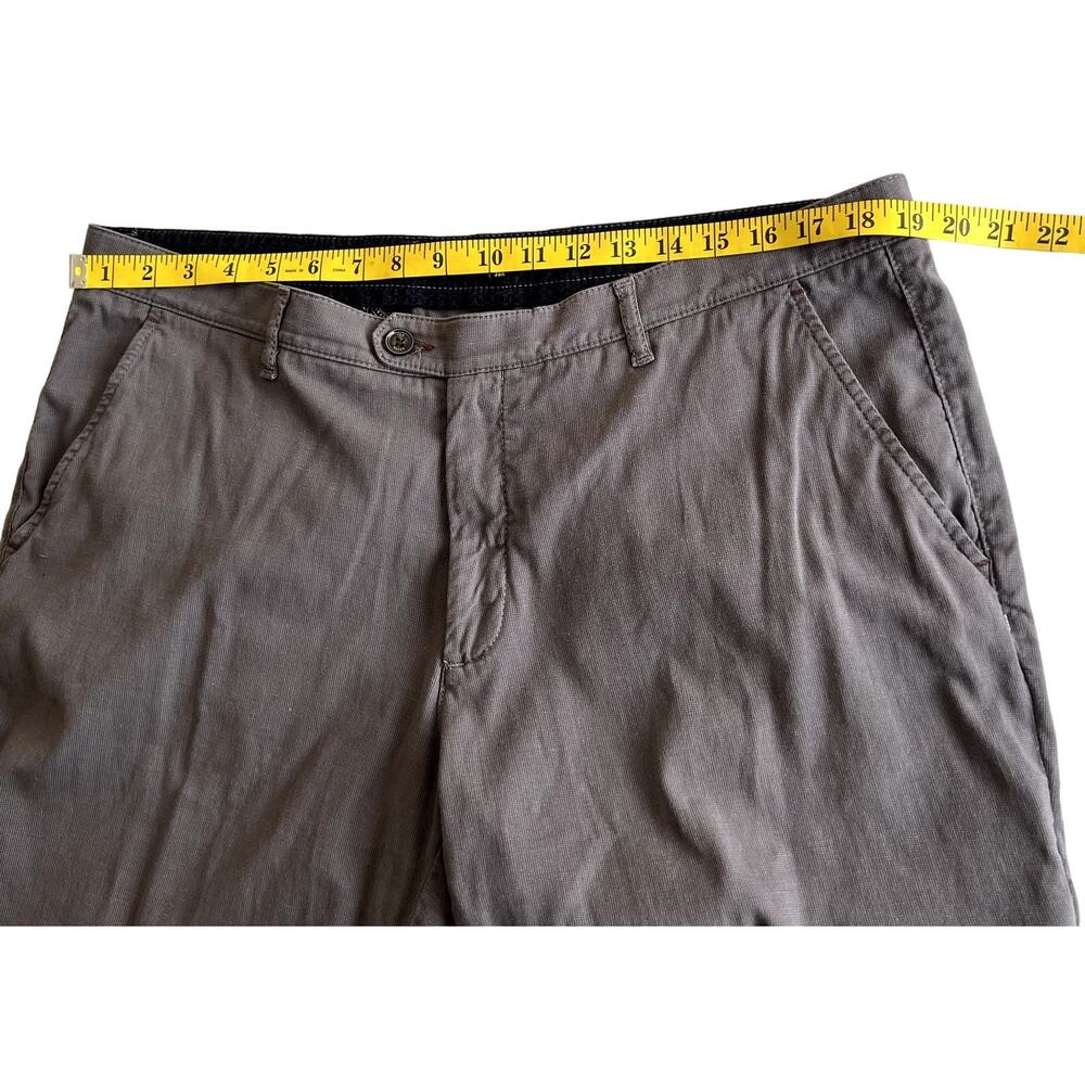 Ted Baker London Mens Chino Shorts Taupe Gray Flat Front Size 38 Waist - Picture 5 of 10